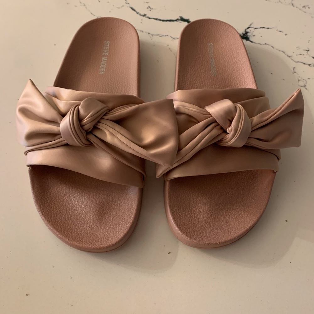 Steve Madden Silky Pink Satin Bow Sandals NWOT - Picture 2 of 3